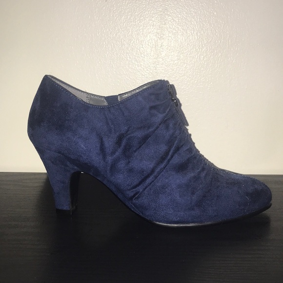 Aerosole Vintage Heeled Booties Deep Blue - Picture 2 of 5